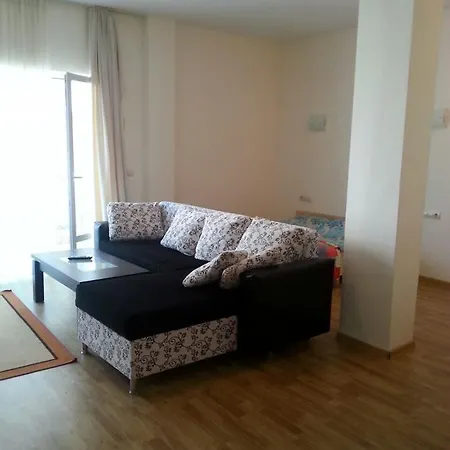 公寓 Apartament La Perla 洛泽内茨