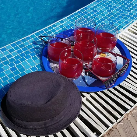 Apartament La Perla 洛泽内茨